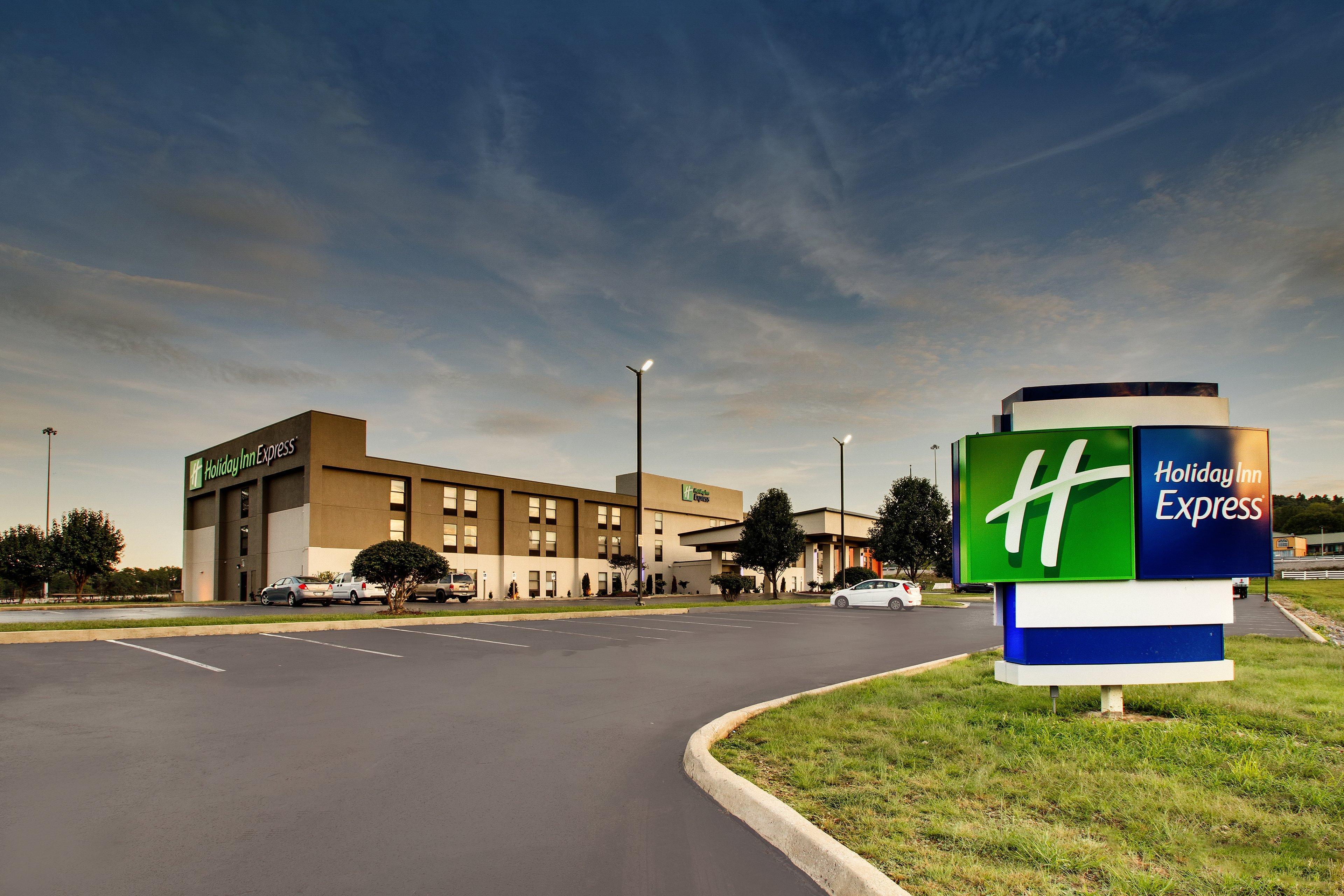 Holiday Inn Express - Horse Cave By Ihg Buitenkant foto